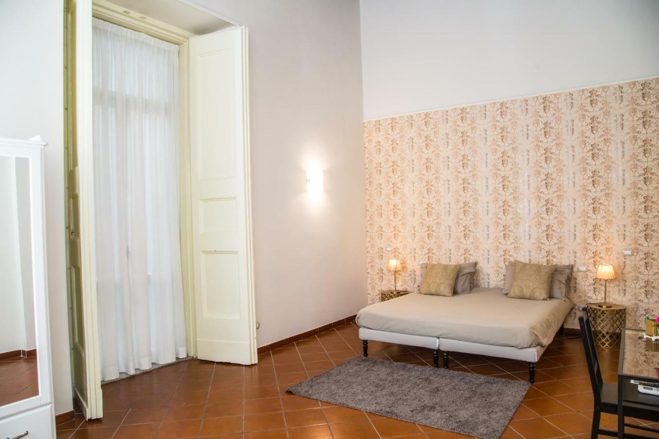Domus Donnaregina Apartments Napoli Dış mekan fotoğraf