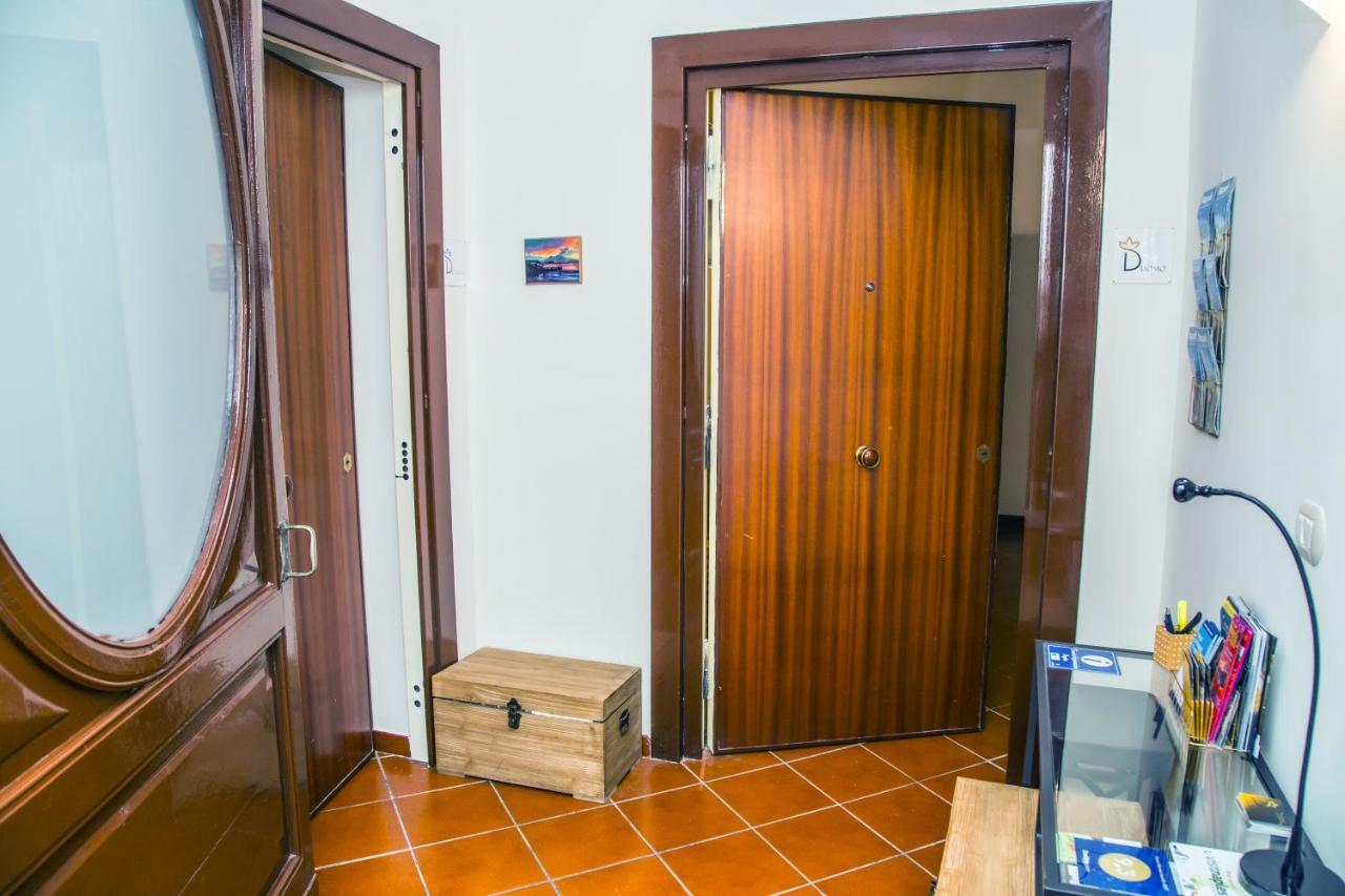 Domus Donnaregina Apartments Napoli Dış mekan fotoğraf