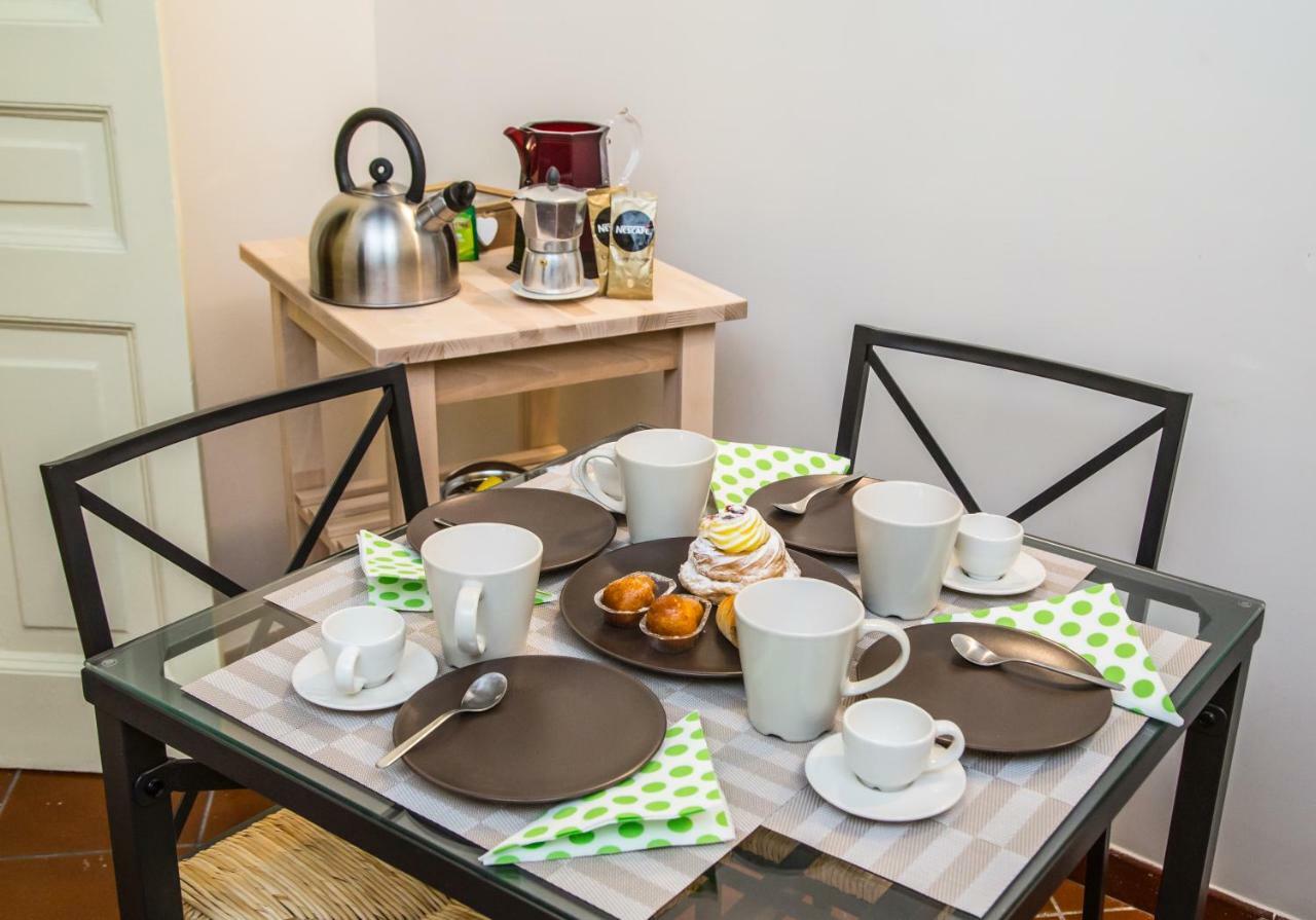 Domus Donnaregina Apartments Napoli Dış mekan fotoğraf