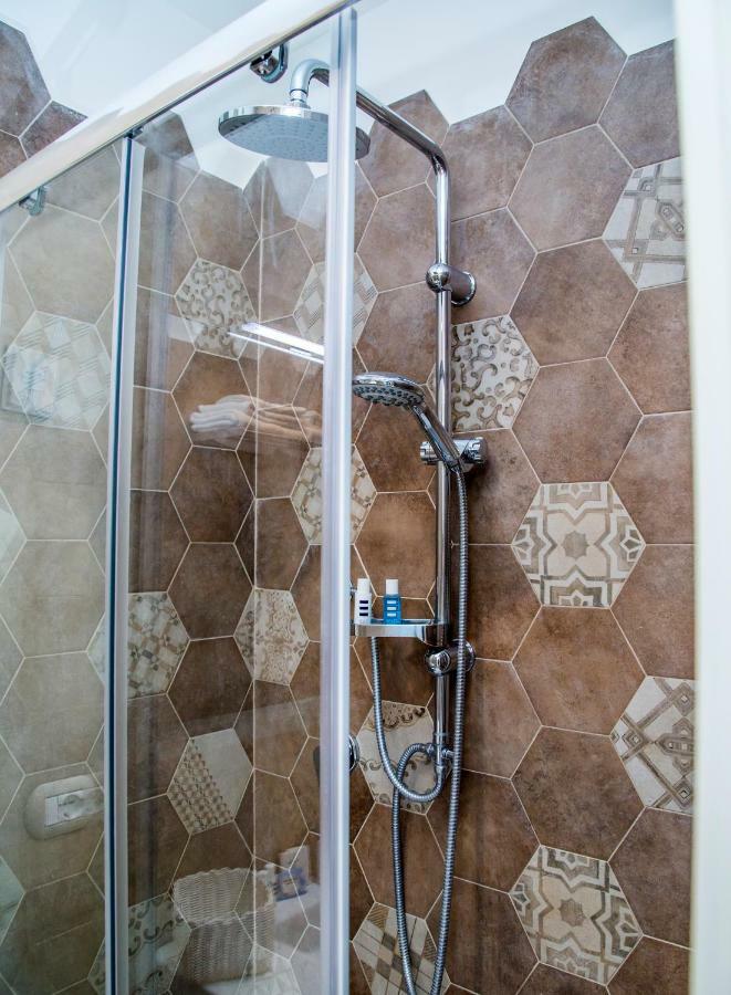 Domus Donnaregina Apartments Napoli Dış mekan fotoğraf